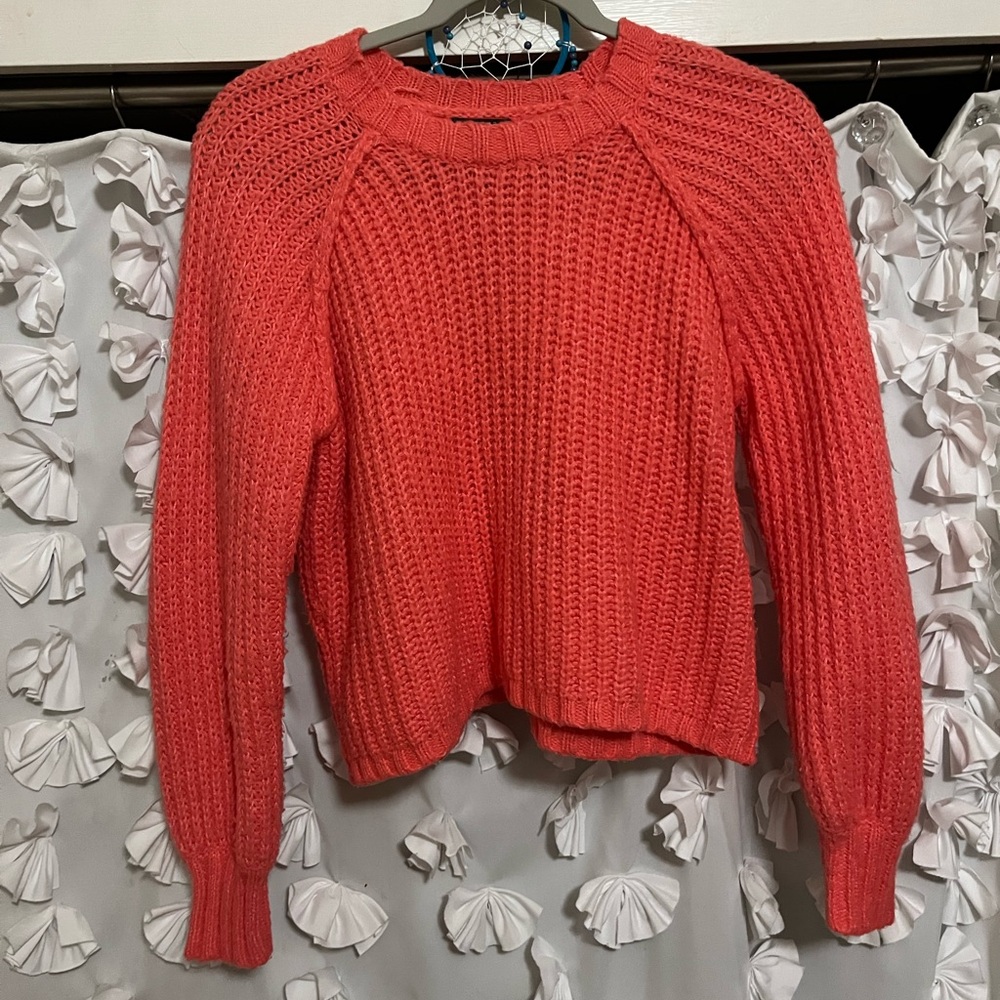 Cropped, pink ribbed sweater (XS)